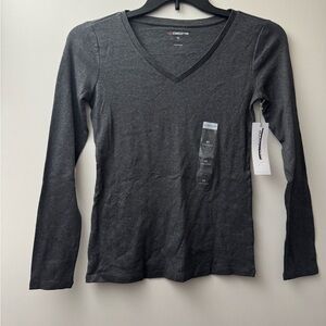 Liz Claiborne Gray Fitted Long Sleeve Tee